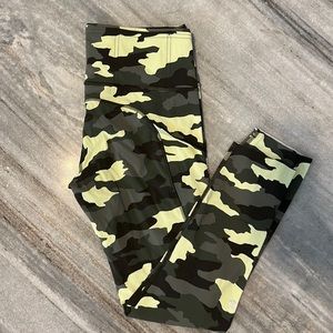 Lululemon leggings with pockets